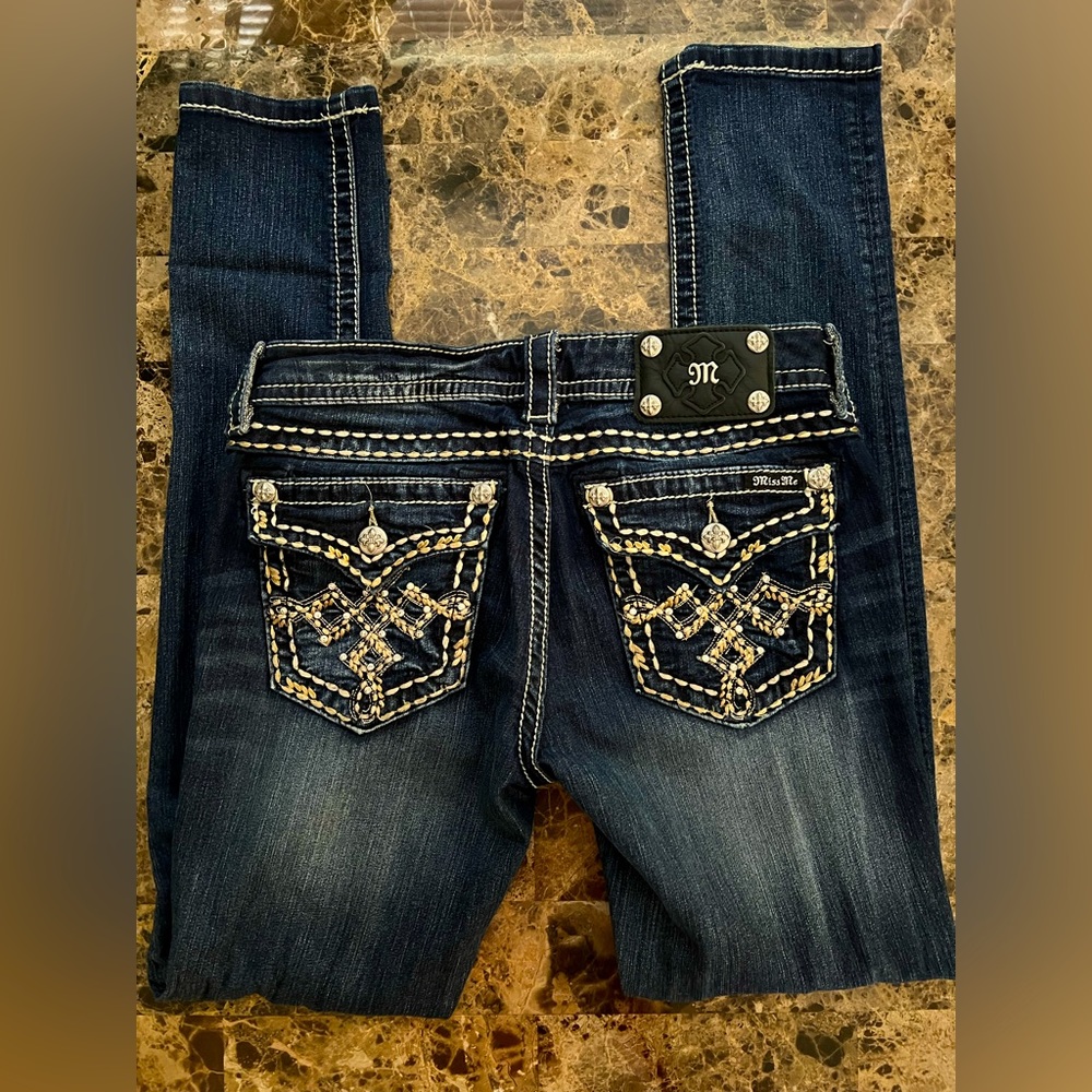 💫Miss Me Women’s Signature Rise Skinny Jeans Gold Stitching Size 28💫 Buckle